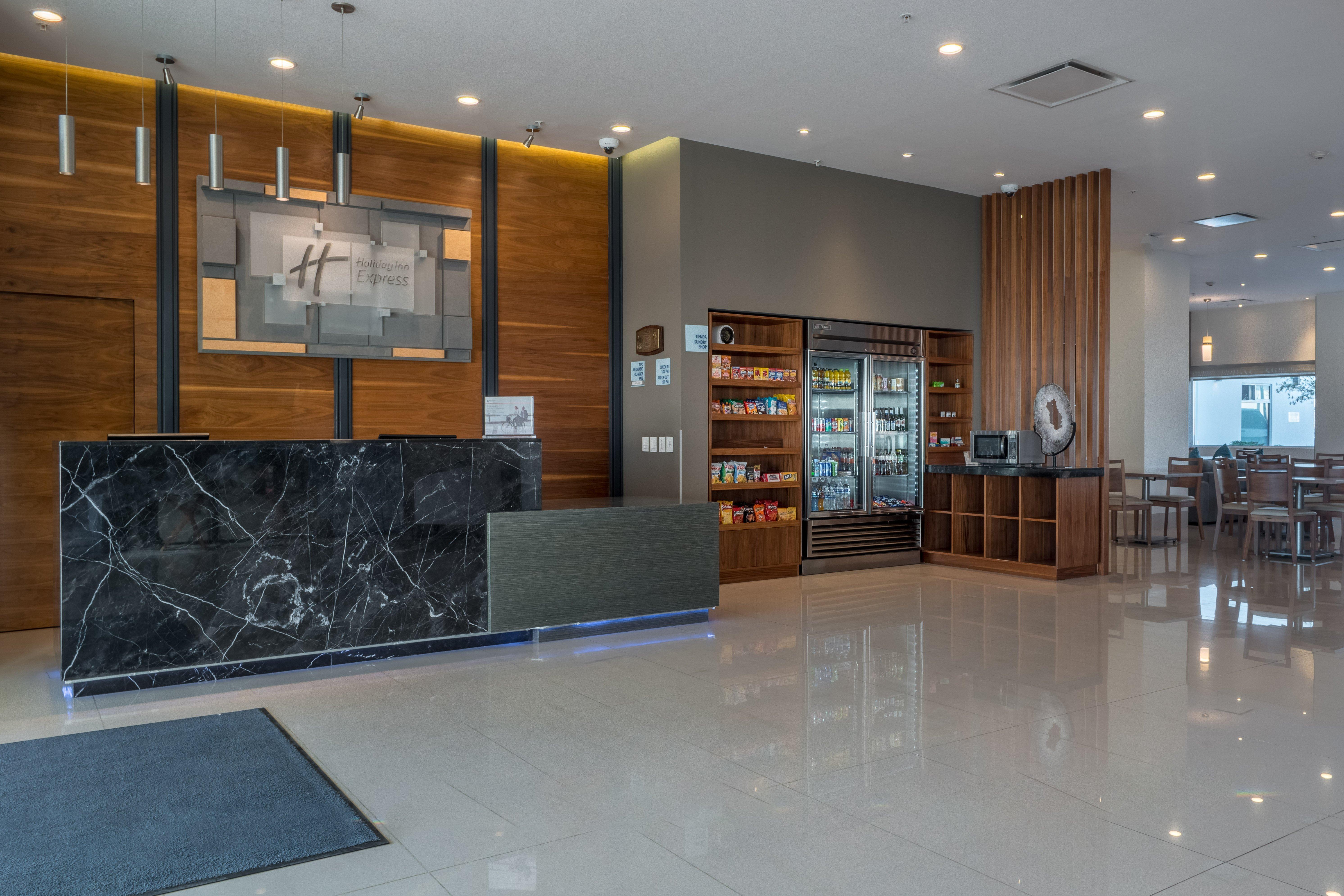 Holiday Inn Express & Suites Silao Aeropuerto Terminal By Ihg Buitenkant foto